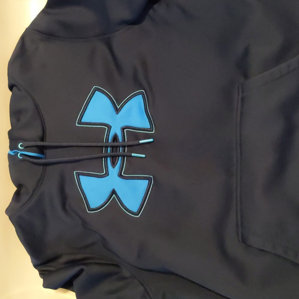 EUC Men's Under Armour Navy Hoodie LG
